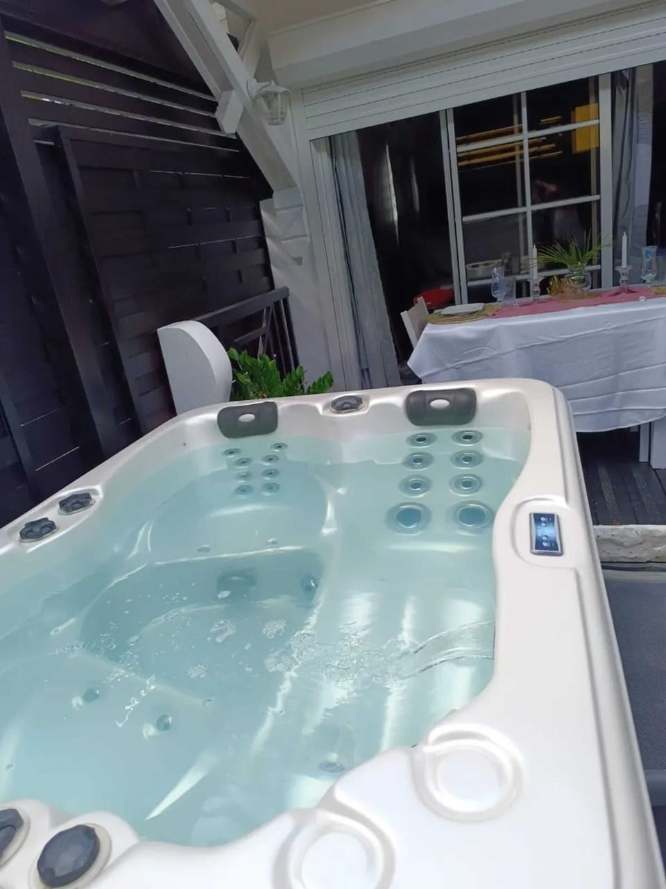 Jacuzzi