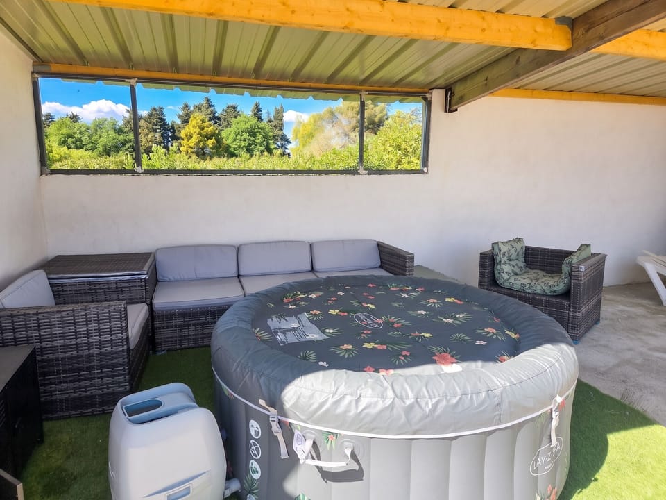 Jacuzzi
