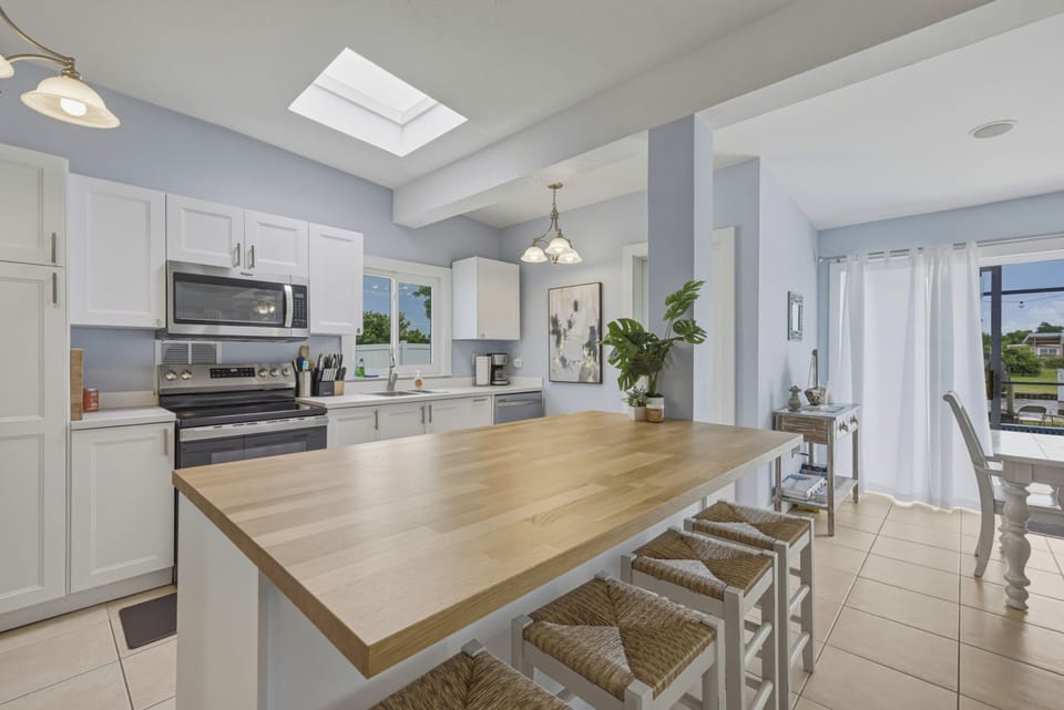 Fully equipped Kitchen. 