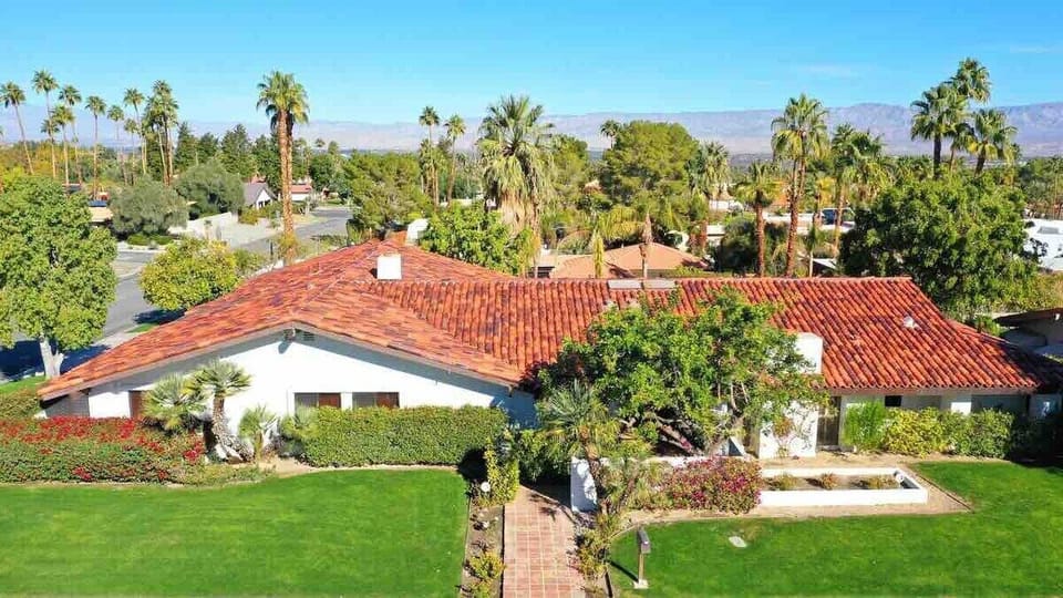 Corner lot with plenty of privacy 