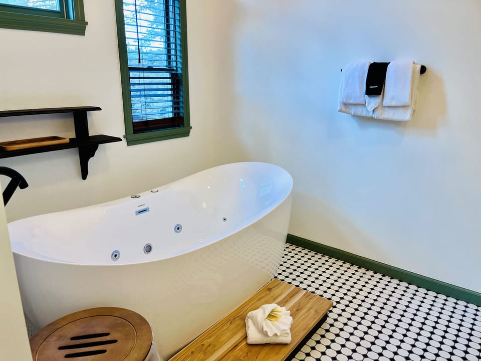 Jetted Tub