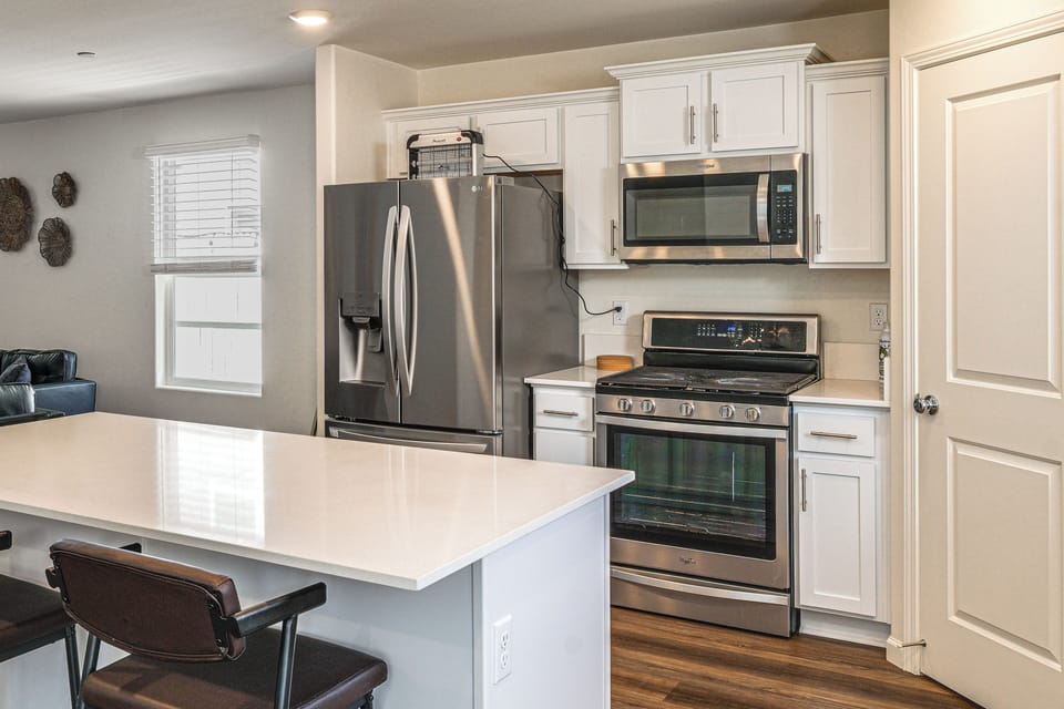 Full Kitchen