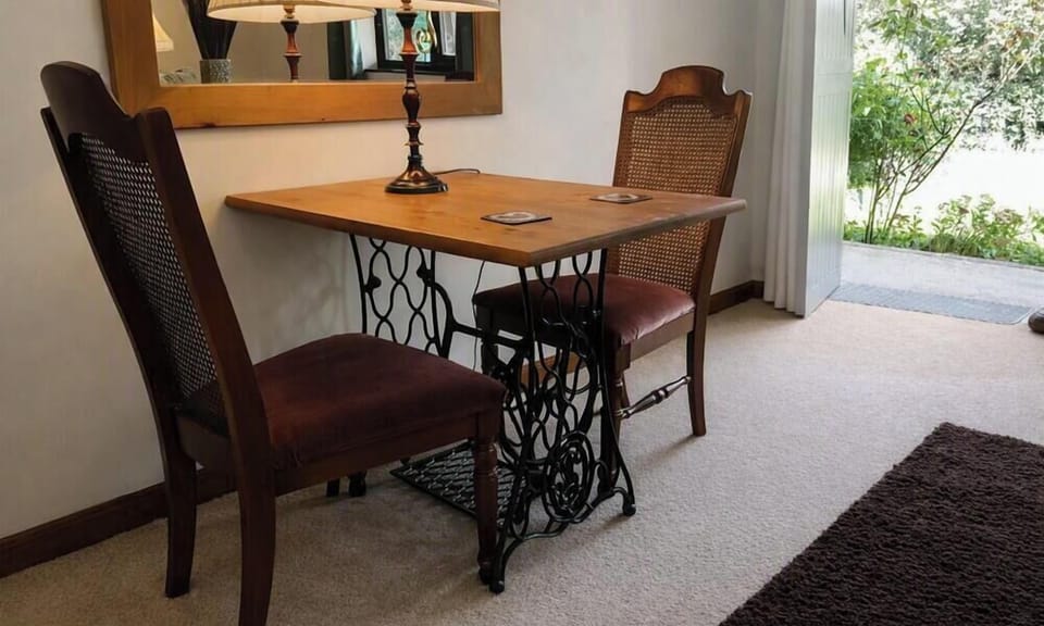 In room dining table