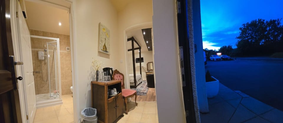 Large Double Room