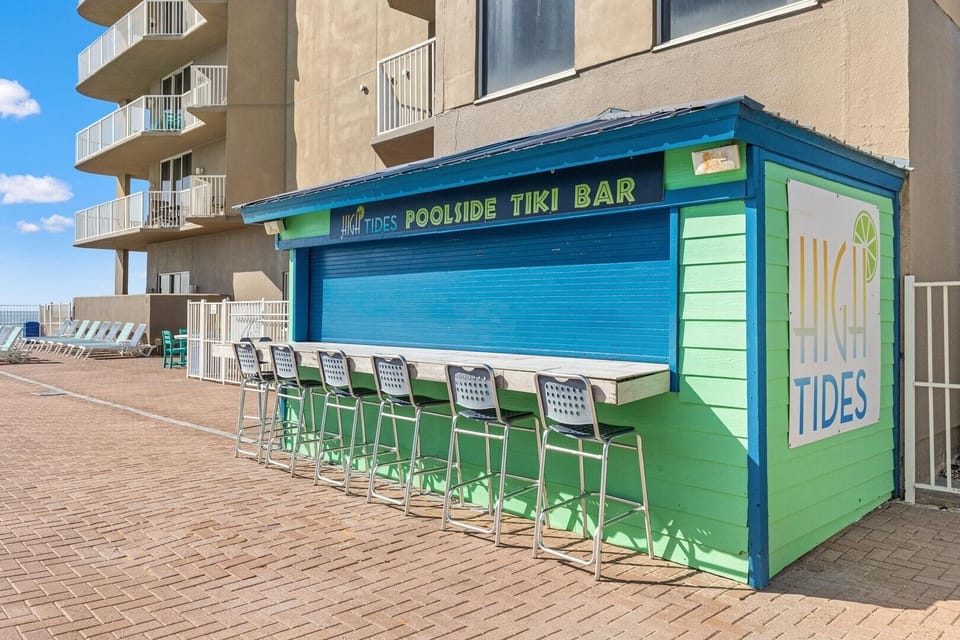 Tiki Bar