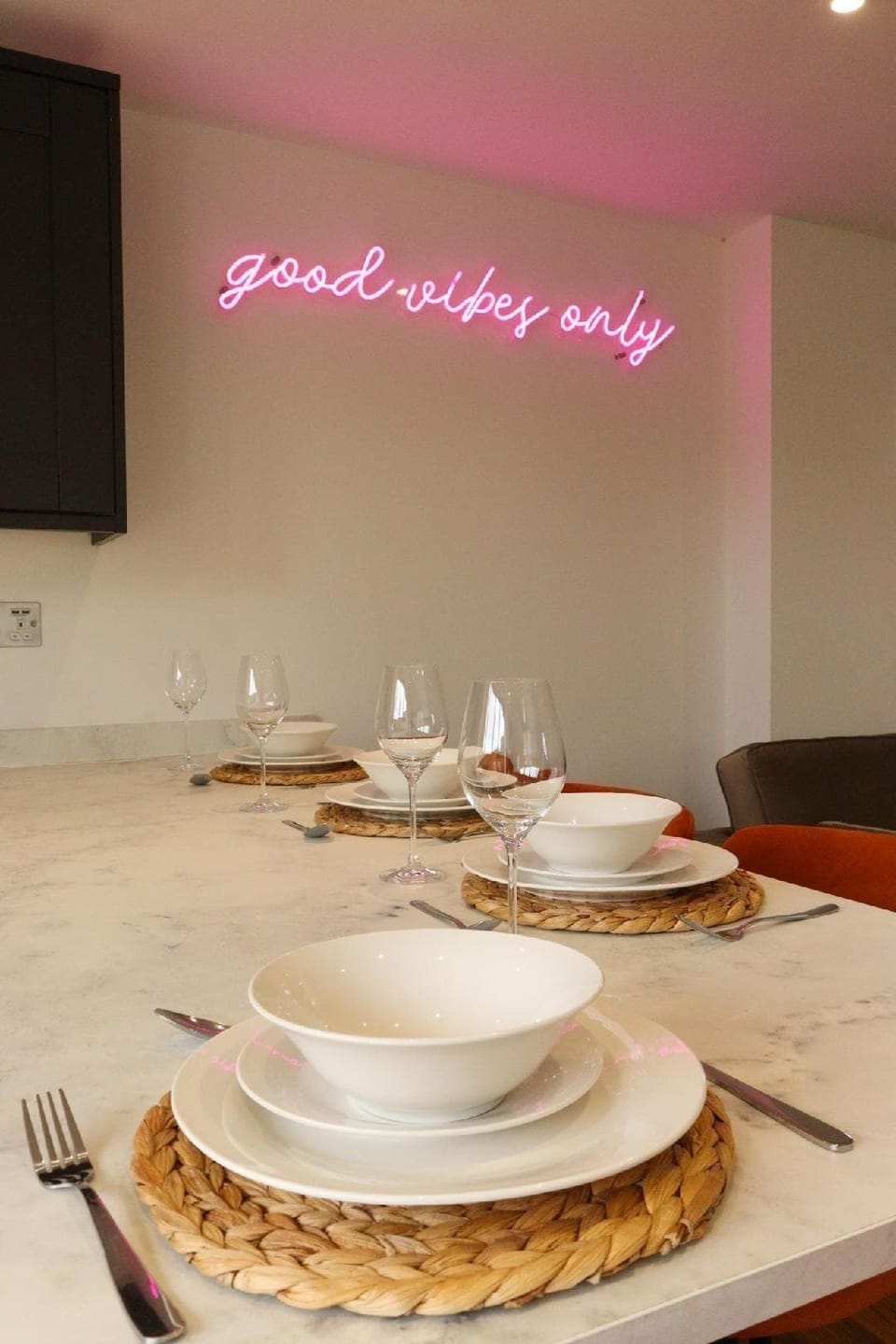 Dining / Restaurant