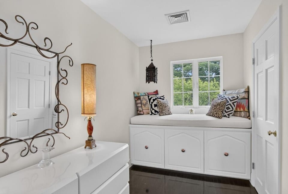 Comfortable downstairs dining room area with seating for eight