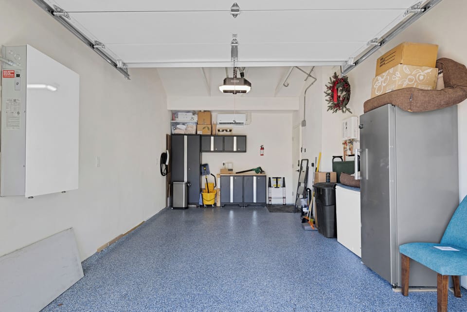 Single car garage