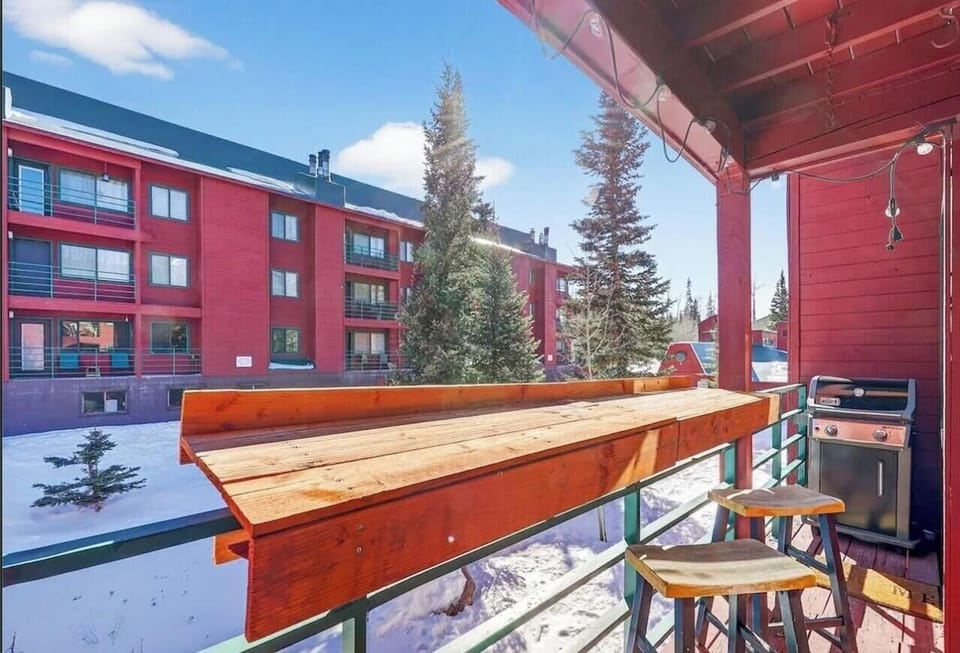 Step onto your private balcony and fire up the grill while enjoying the fresh mountain air and scenic surroundings.