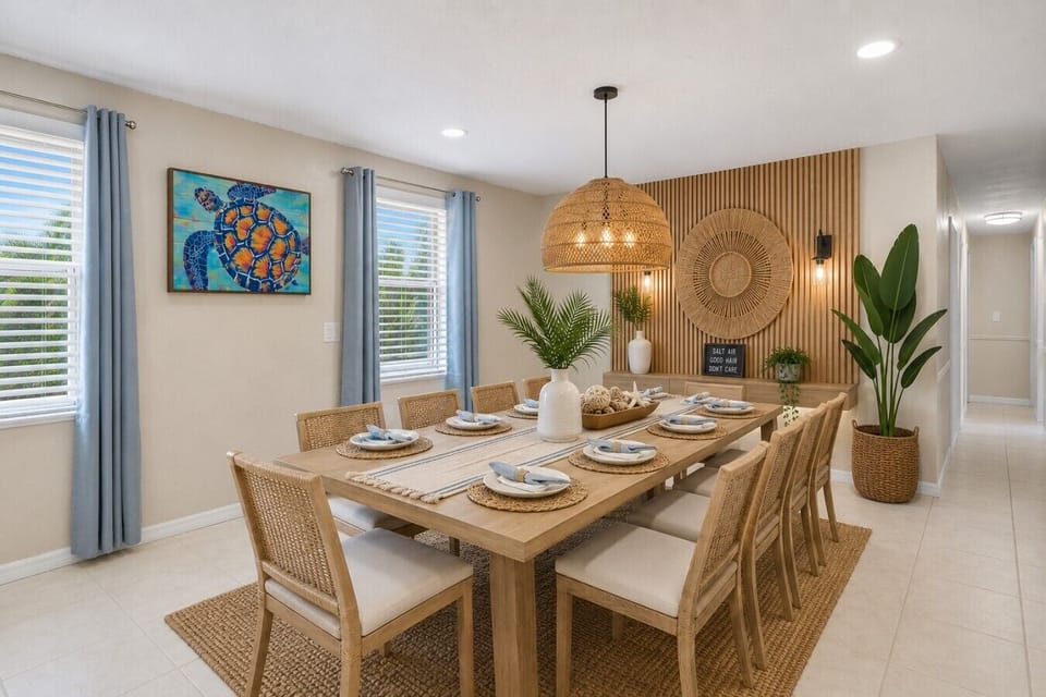 200 E Langsner dining