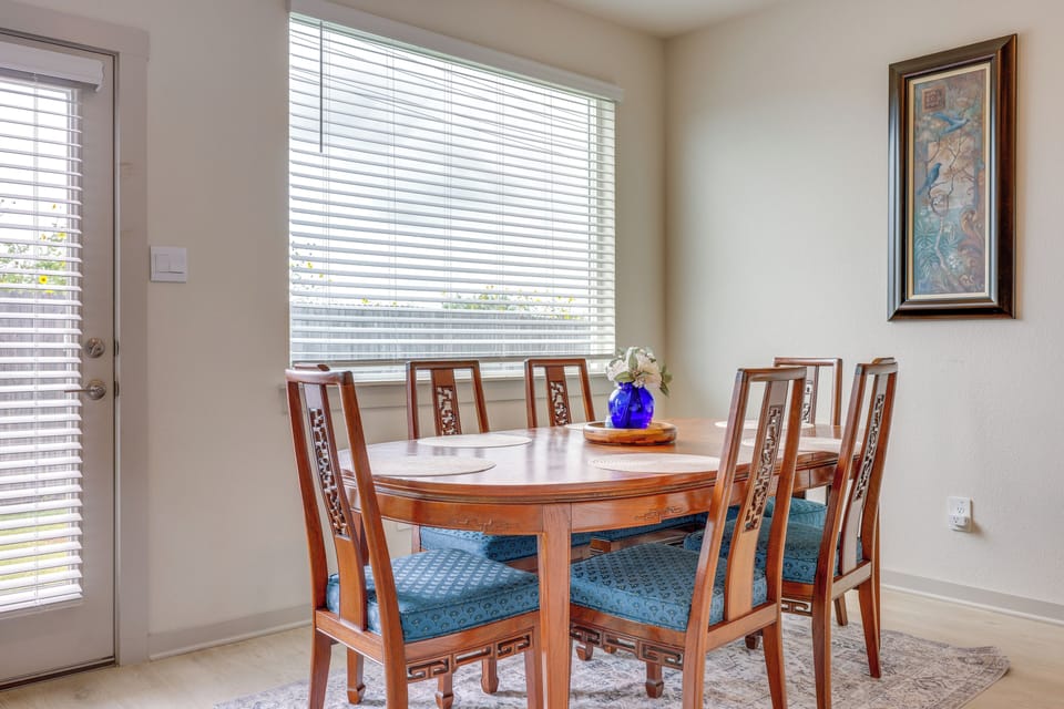 Dining Area | 1st Floor
