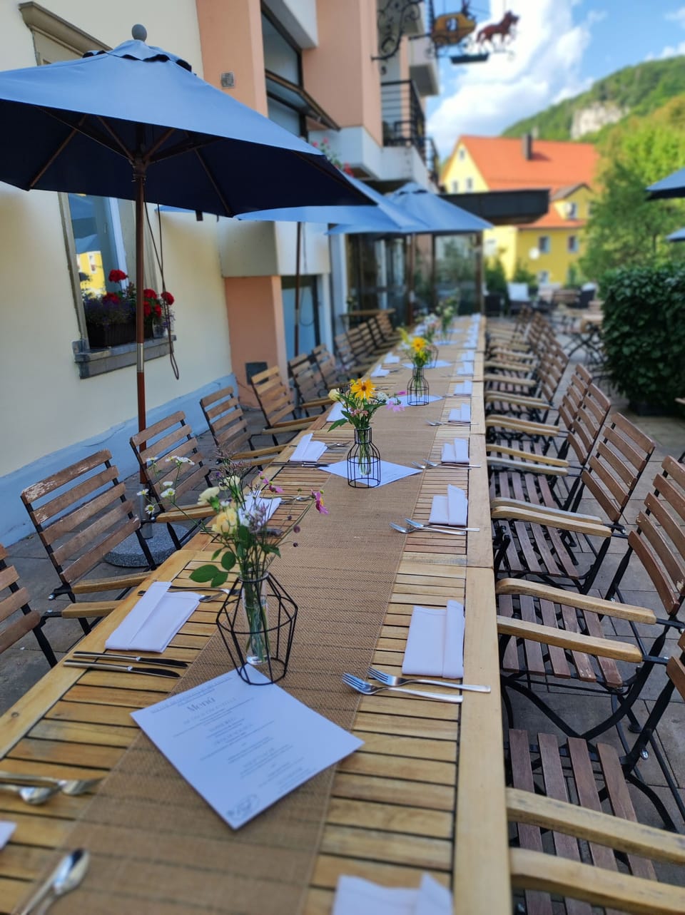 Outdoor dining