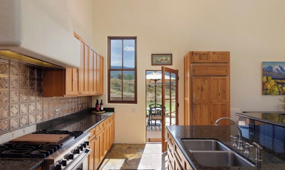 Our kitchen is well equipped with all the high end culinary tools for your convenience!!!