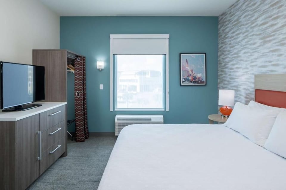 Bedroom. Interior and views may vary based on location and availability.