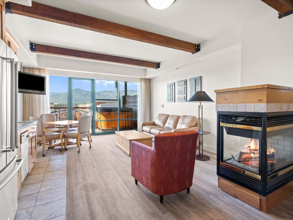 Gas fireplace with mountain views!