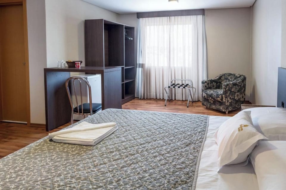 Bedroom. Interior and views may vary based on location and availability.