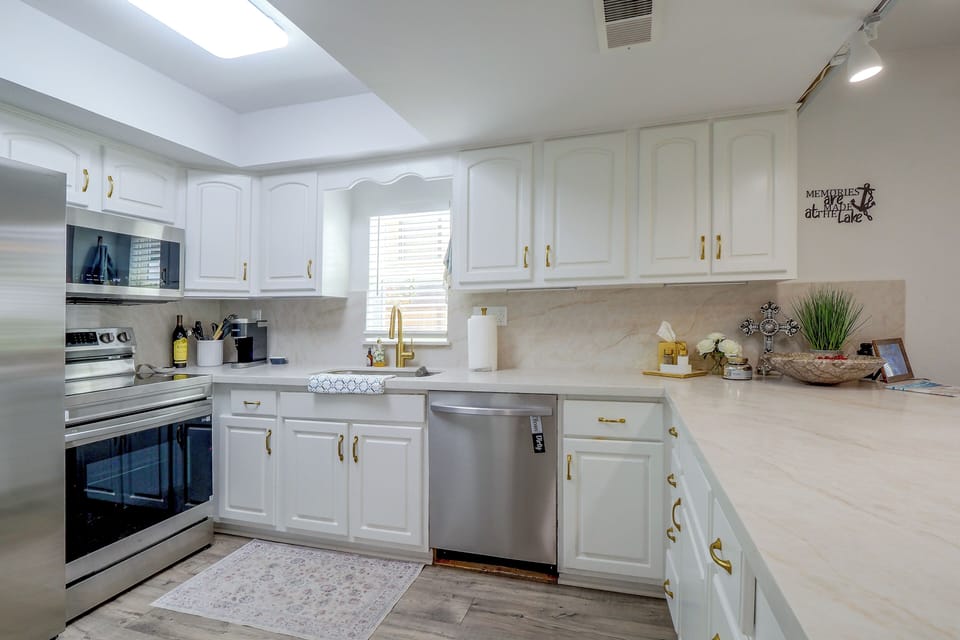 Kitchen | 1st Floor