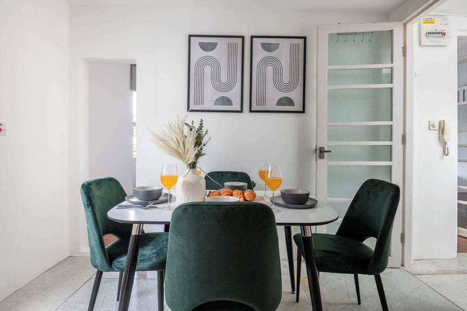 Dining details