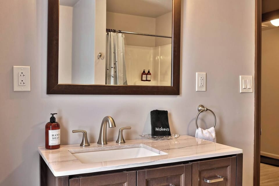 Hand soap and hand towels provided.