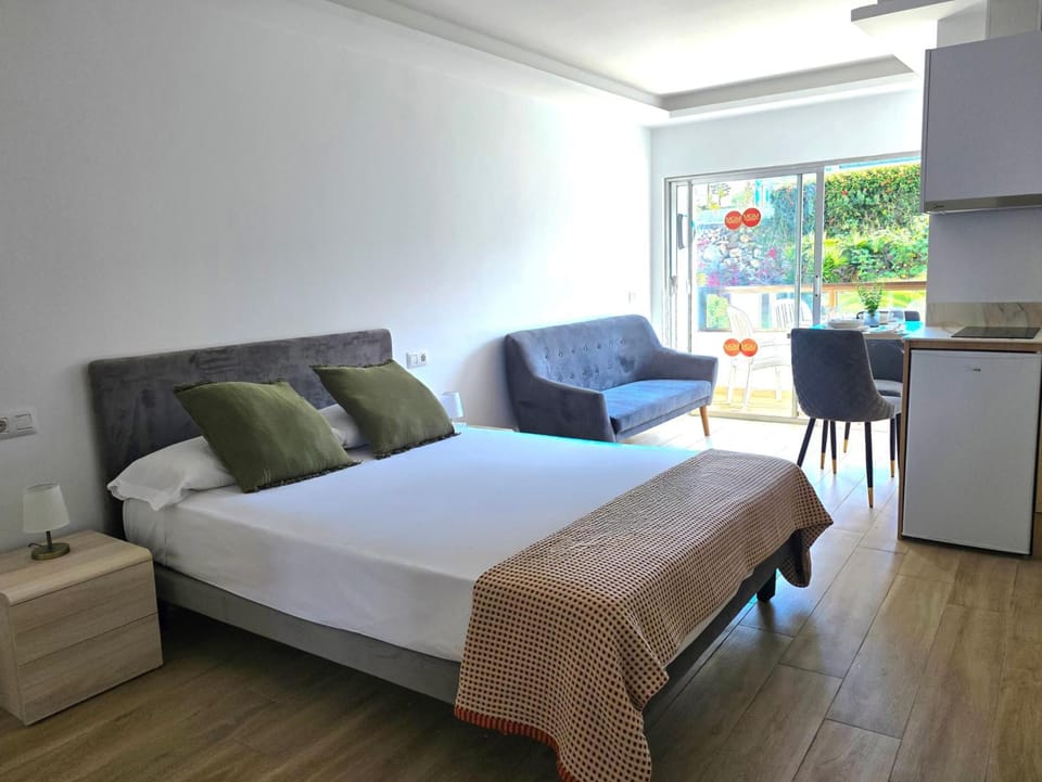 Bedroom. Interior and views may vary based on location and availability.