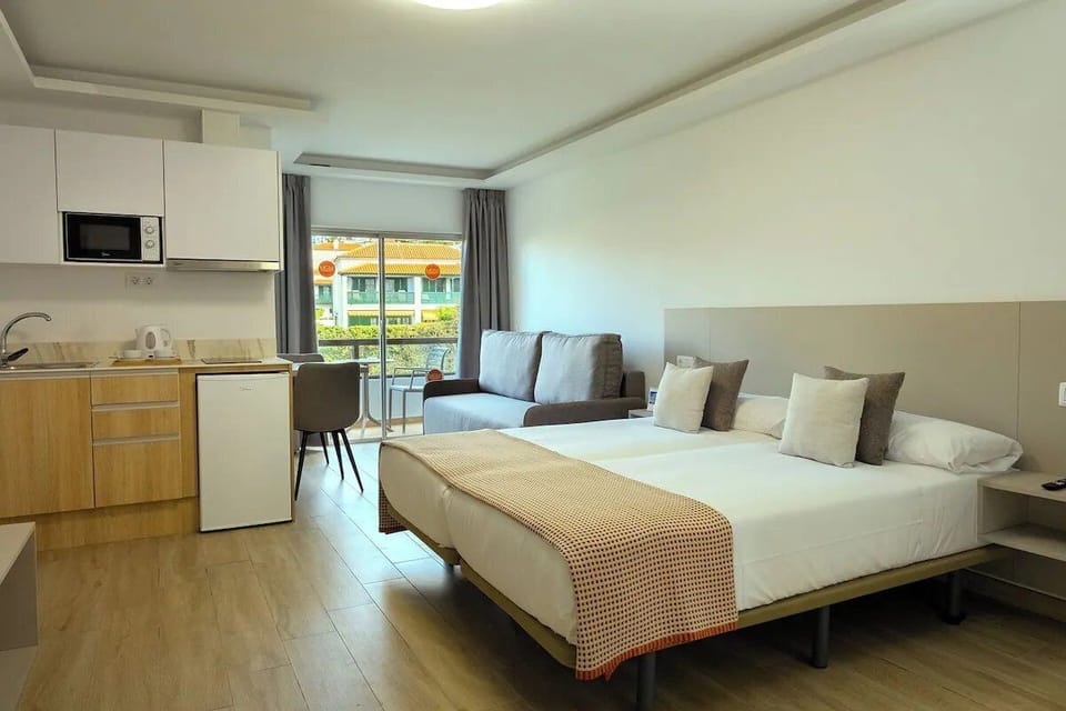 Bedroom. Interior and views may vary based on location and availability.