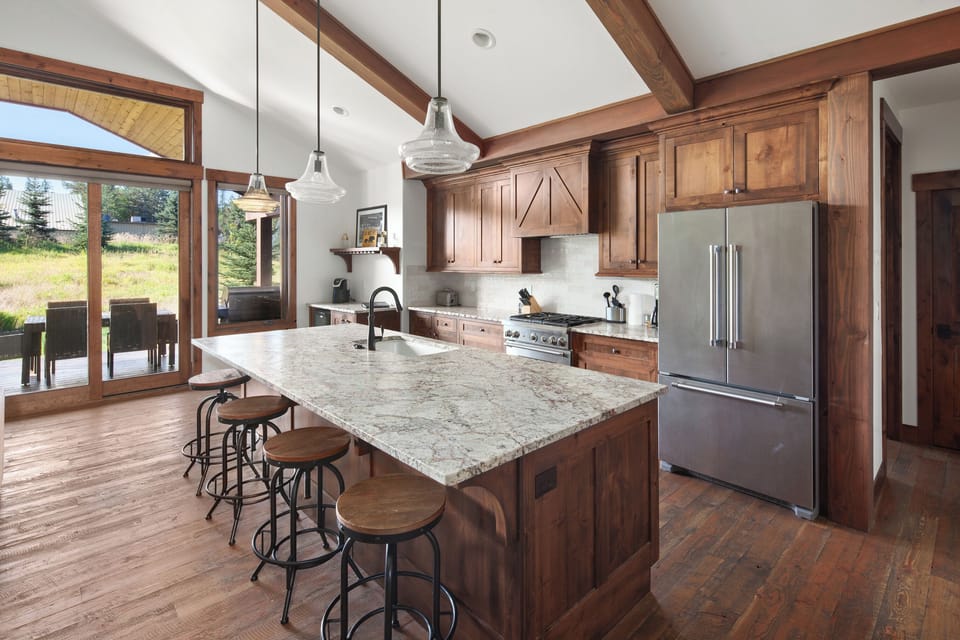Cook together in a chef-worthy kitchen with sunny island seating.