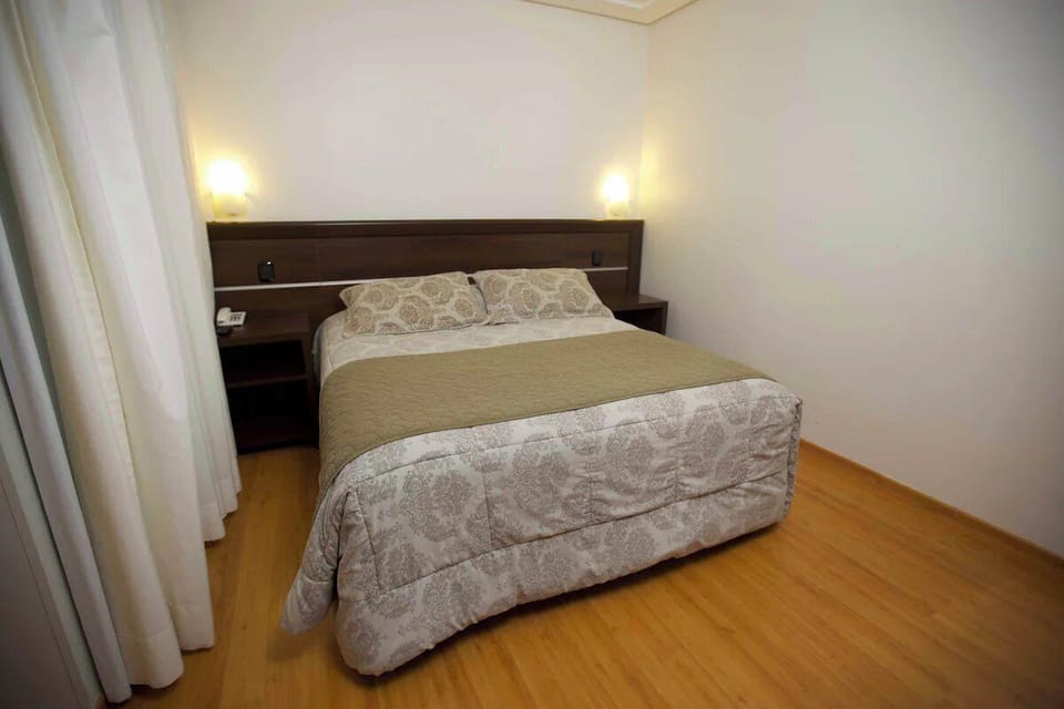 Bedroom. Interior and views may vary based on location and availability.