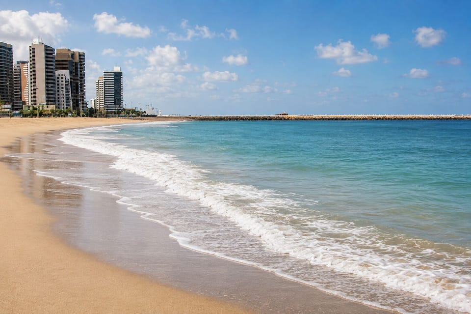 Iracema Beach - 0.5 miles