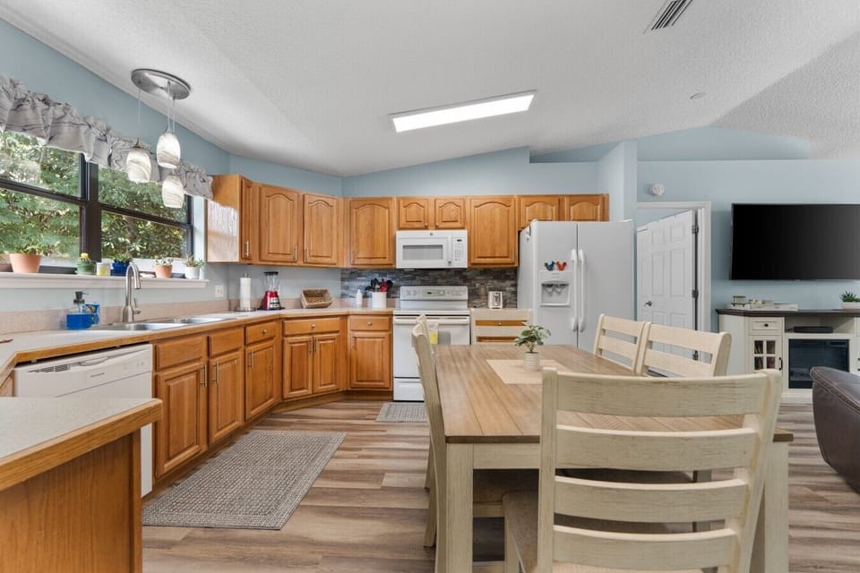 Dining and Kitchen