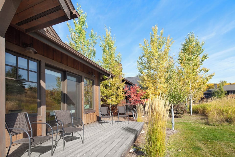 Outdoor living space with BBQ Grill