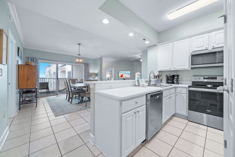 Kitchen and dining area