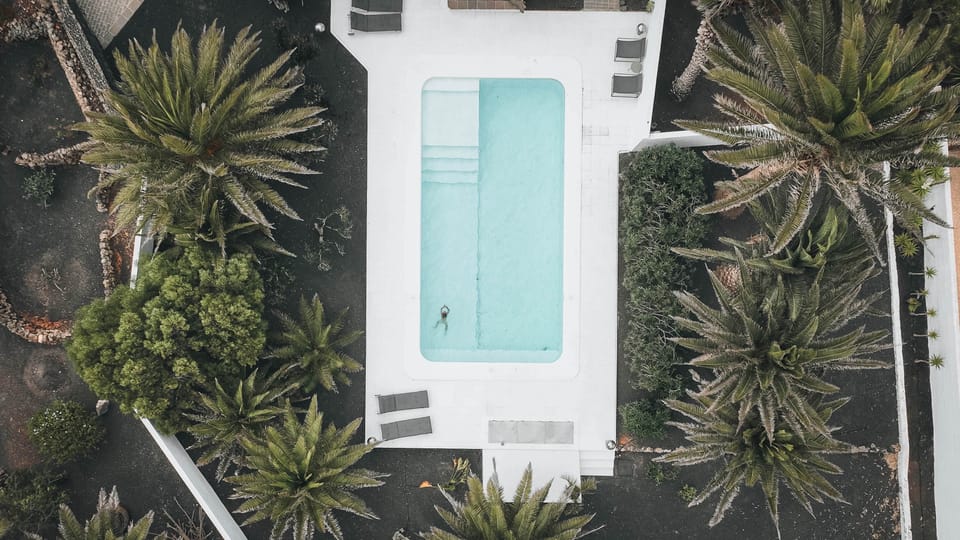 Amonita villa lanzarote pool 03