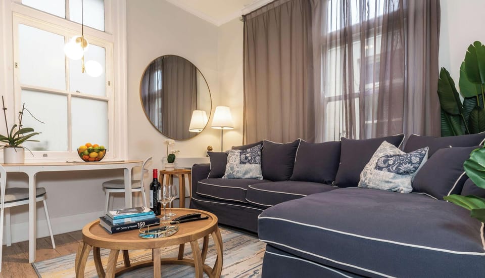 Living room as extremely comfortable lounge.