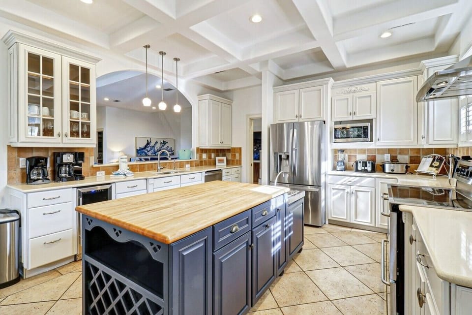 A Kitchen Built for the Whole House