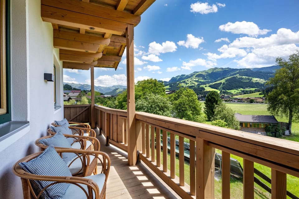 Kirchberg in Tirol vacation rental with balcony views and peaceful rural surroundings, well placed for skiing, hiking and mountain biking.