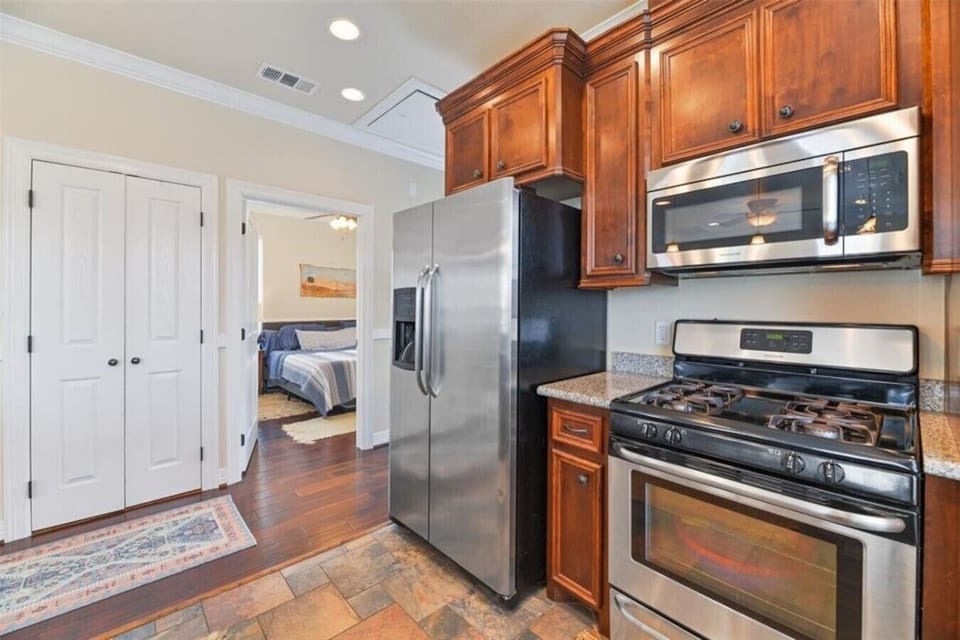 Whip up delicious meals in this well-equipped kitchen
