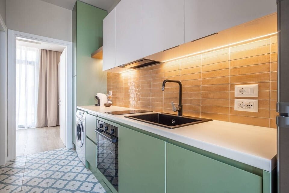 Fully-equipped kitchen