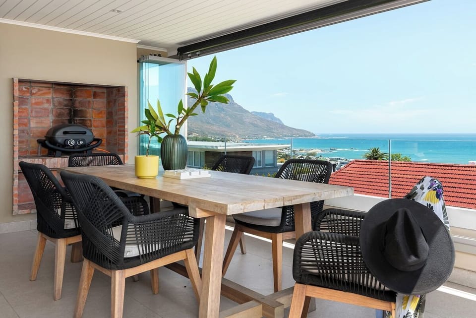 "...perfect location, walk to the beach and restaurants, very close to hiking trails too..."
