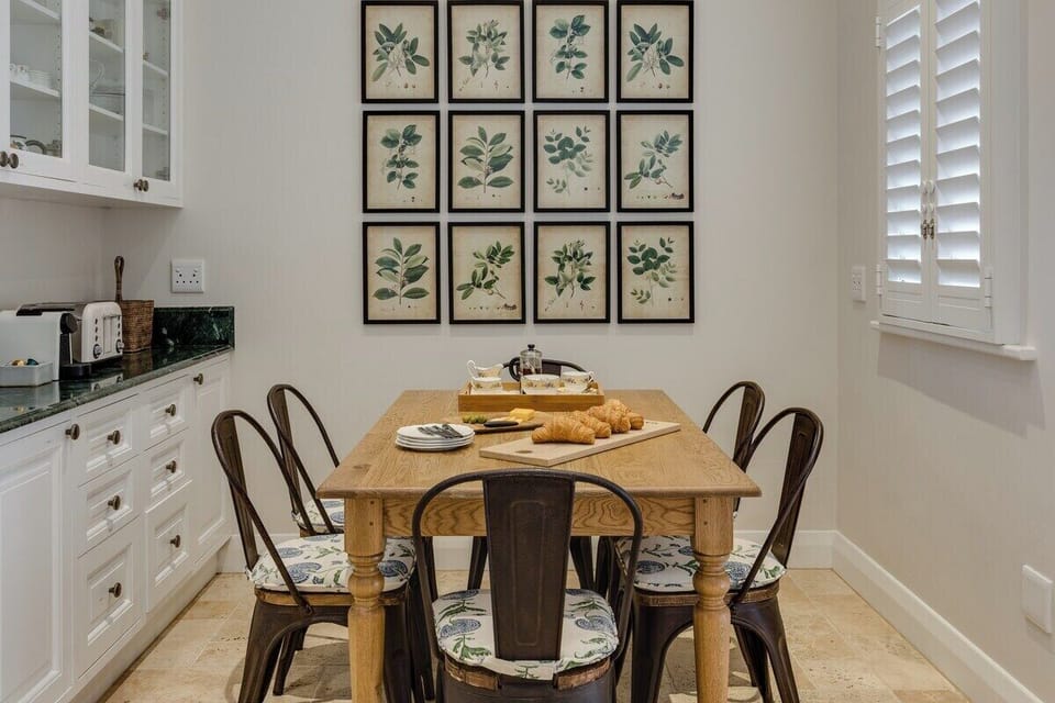 Breakfast nook in the Main House

