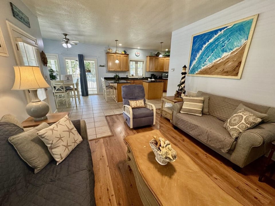 myrtle-beach-family-beach-home-outdoor-space