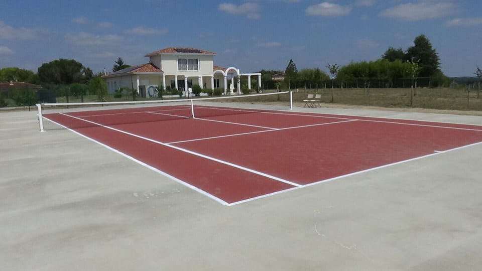 Sport court