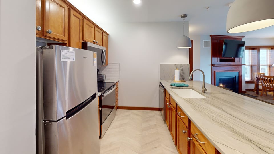 Indoors, Screen, Appliance, Refrigerator, Floor