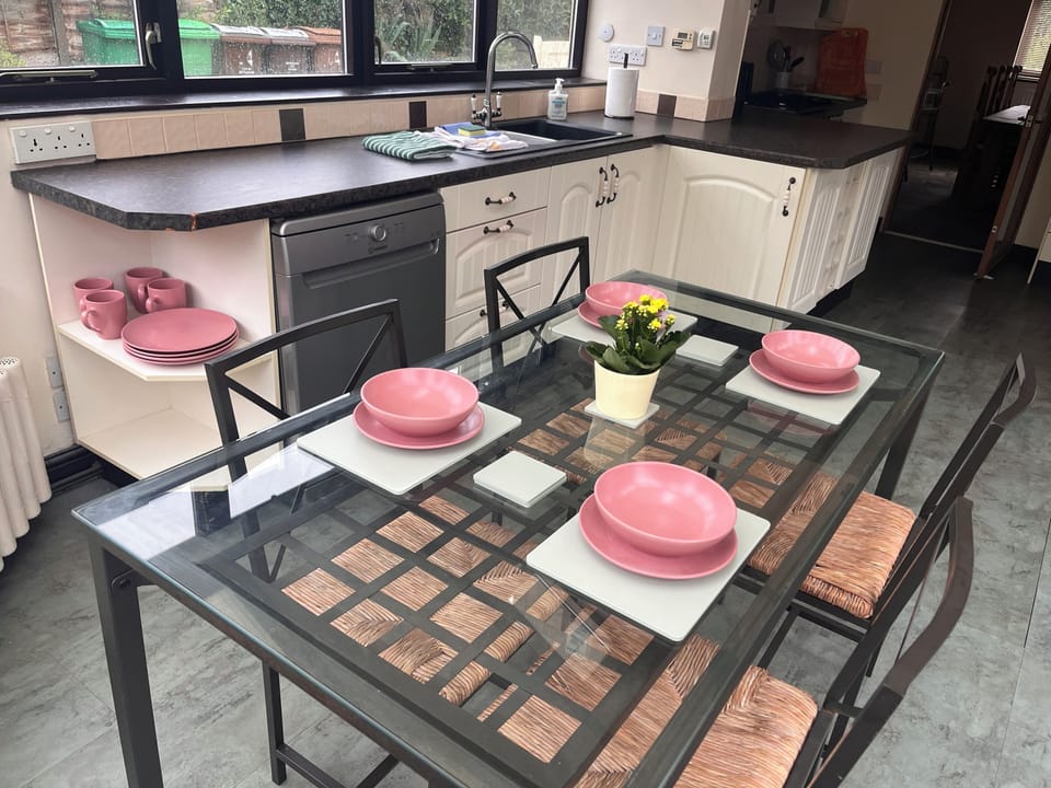Enlighten your brand new day with coffee & breakfast in the kitchen conservatory