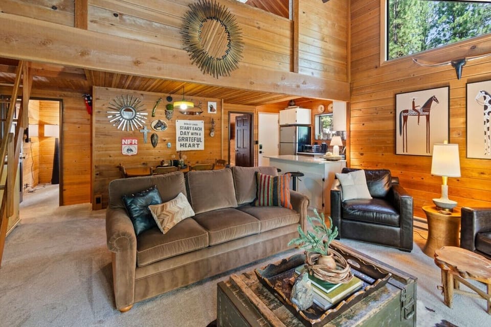 Gather around the wood-burning stove after a day of hiking, golfing, biking, or skiing.