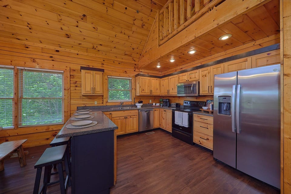 Full kitchen in luxury cabin with 7 bedrooms