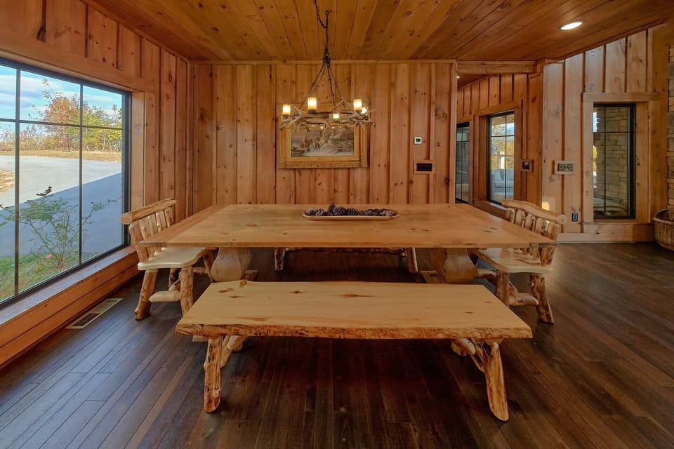 Spectacular Views 4 Bedroom  Sleeps 10