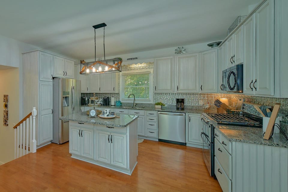 Modern Farmhouse kitchen in Vacation Home rental
