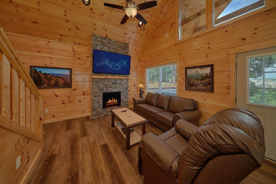 Pigeon Forge Cabin with Electric Fireplace