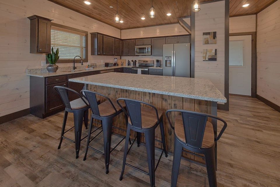 Full kitchen in 3 bedroom Pigeon Forge cabin