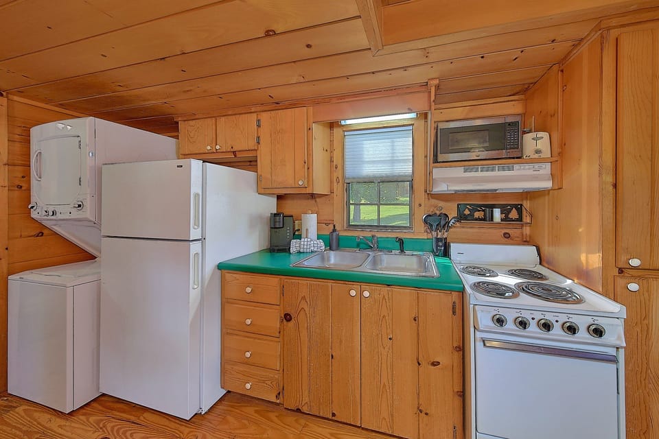 1 bedroom with a Washer/Dryer